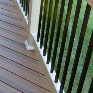 Square aluminum balusters perfect for a maintenance free deck project.