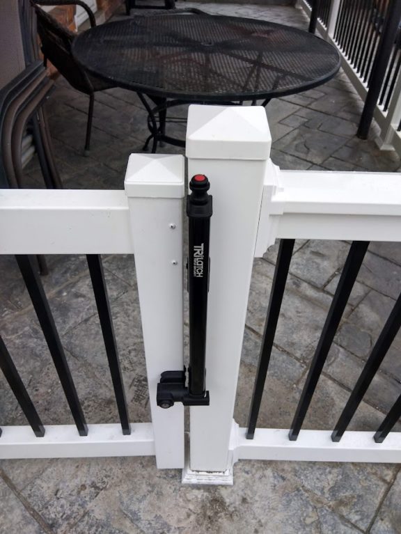 SEWACC Automatic Gravity Lever Latches For Pool And Door Replacement For Old Broken Easy Installation Fit Left Right Hand