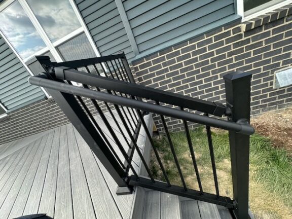 1 3/4" x 1 3/4" Stair, Swivel Bracket - Image 6
