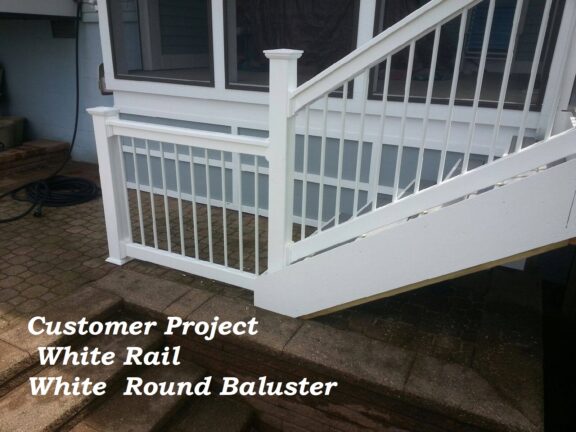 Traditional (T) Vinyl Rail With ROUND Or SQUARE Aluminum Balusters 48″Height - Image 11