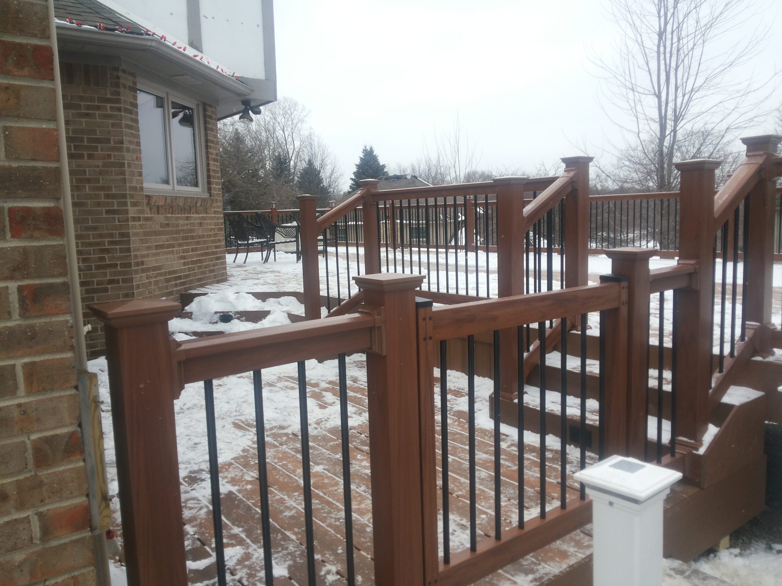 WoodGrain Vinyl Deck Gate - Image 6