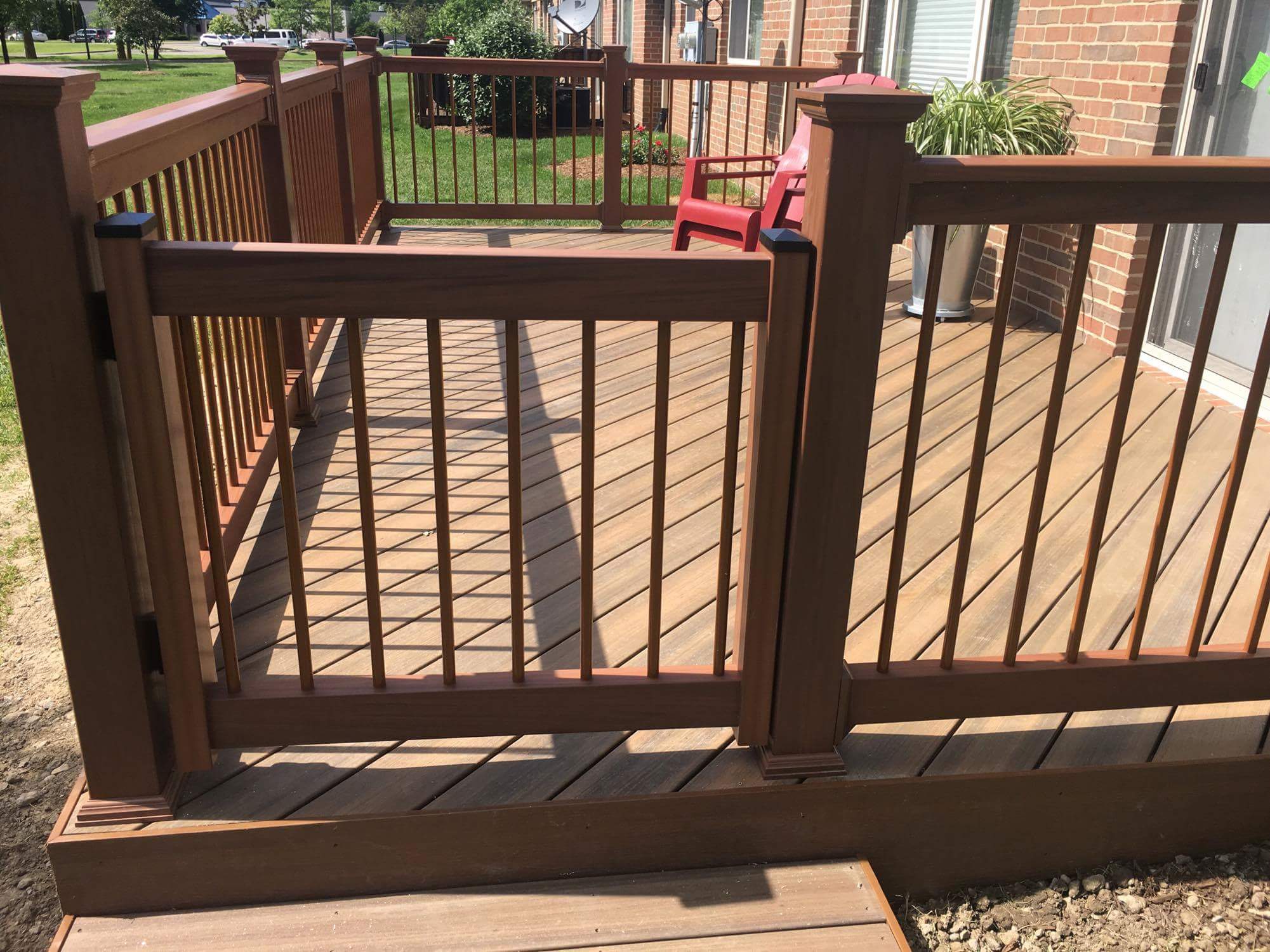 WoodGrain Vinyl Deck Gate